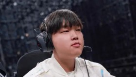 S15全球总决赛：双败淘汰制与单败淘汰共铸电竞盛宴，入围赛揭幕强强对决